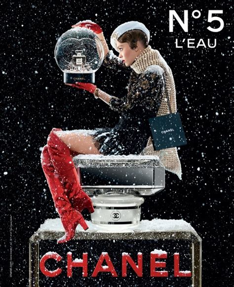 chanel christmas 2024